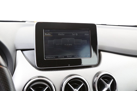 Mercedes-Benz B180 d 17 of 25