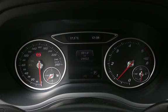 Mercedes-Benz B180 d 19 of 25