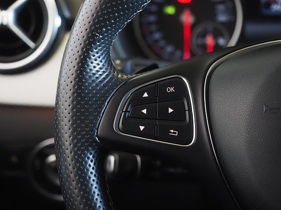 Mercedes-Benz B180 d 18 of 24
