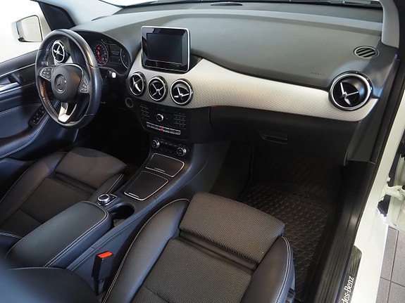 Mercedes-Benz B180 d 11 of 24