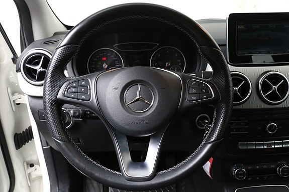 Mercedes-Benz B180 d 20 of 25