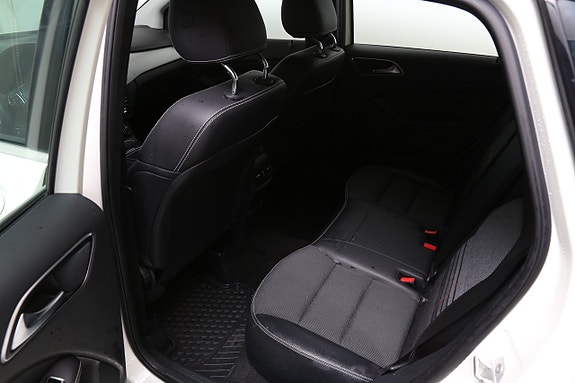 Mercedes-Benz B180 d 23 of 25