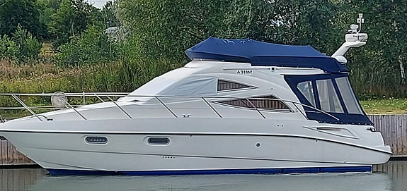 Sealine F34 2 of 5