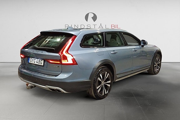 Volvo V90 Cross Country 7 of 17
