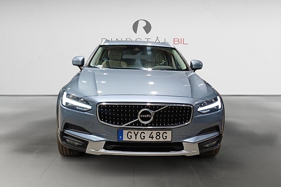 Volvo V90 Cross Country 10 of 17