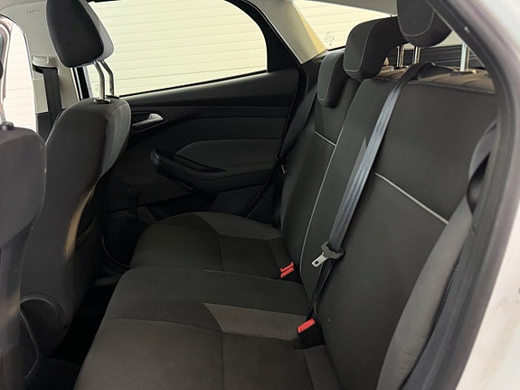 Ford Focus 14 of 26