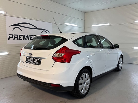 Ford Focus 8 of 26