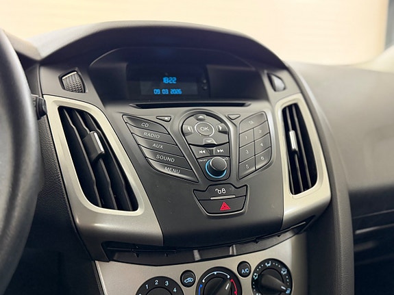 Ford Focus 22 of 26