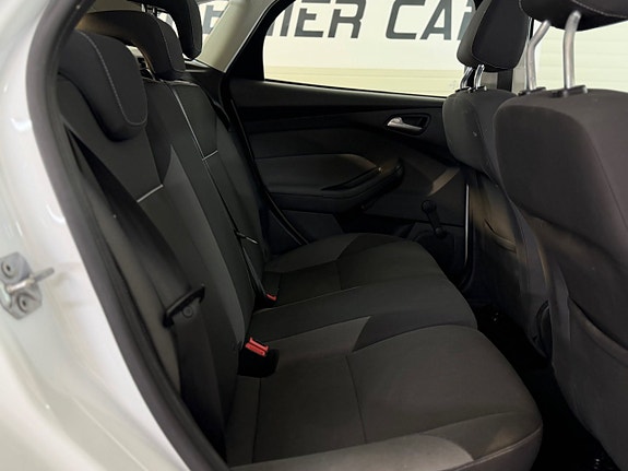 Ford Focus 15 of 26