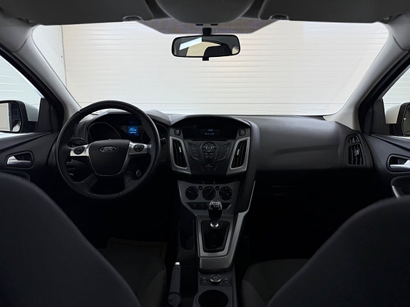 Ford Focus 19 of 26