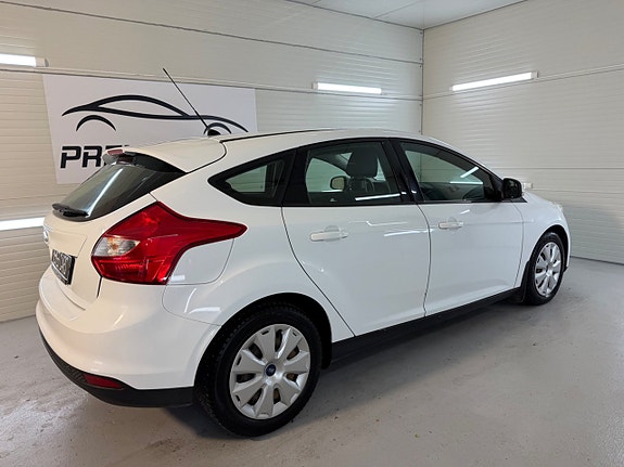 Ford Focus 9 of 26