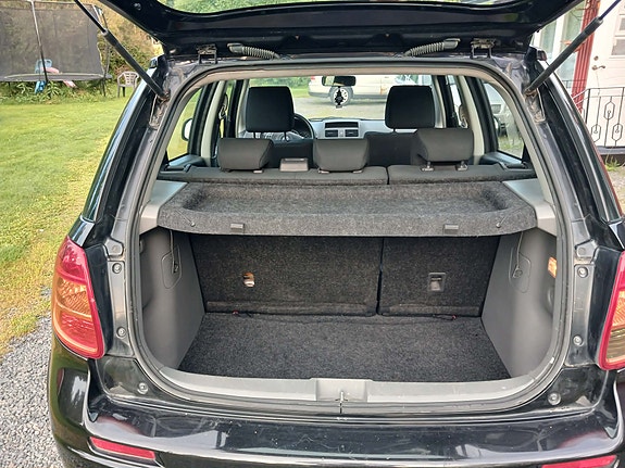 Suzuki SX4 12 of 14