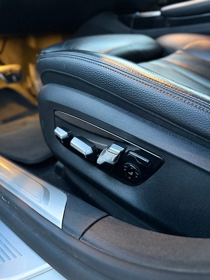 BMW 740e 13 of 19