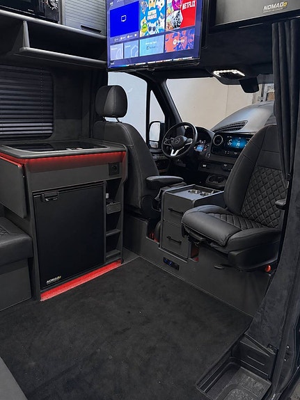 Mercedes-Benz Sprinter 319 12 of 21