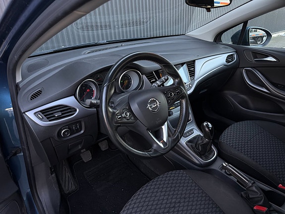 Opel Astra 9 of 10