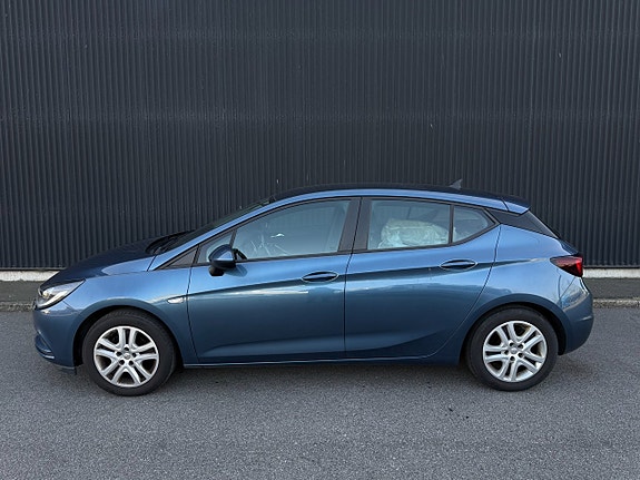 Opel Astra 2 of 5