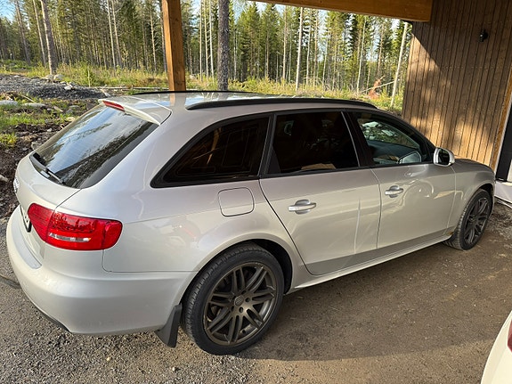 Audi A4 3 of 12