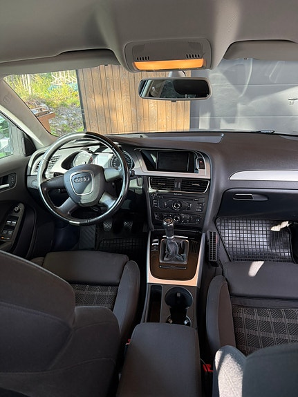 Audi A4 7 of 12