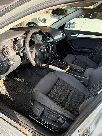 Audi A4 9 of 12