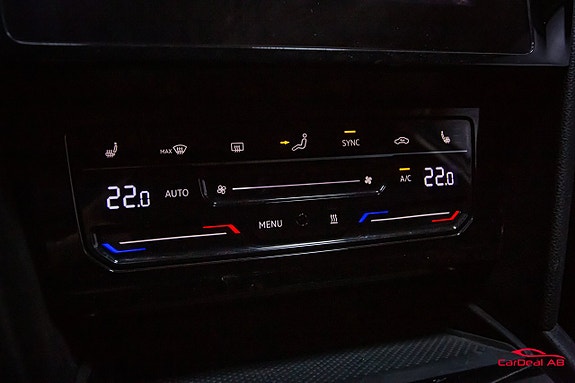 Volkswagen Passat Alltrack 26 of 27