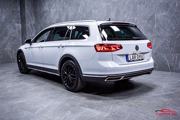Volkswagen Passat Alltrack 5 of 5
