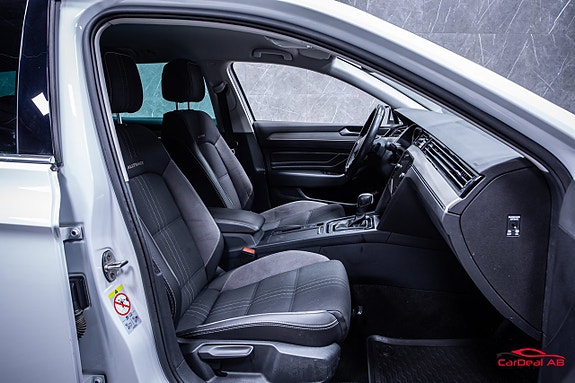 Volkswagen Passat Alltrack 15 of 27