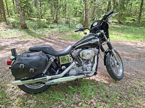 Harley-Davidson FXD Dyna Super Glide 2 of 5