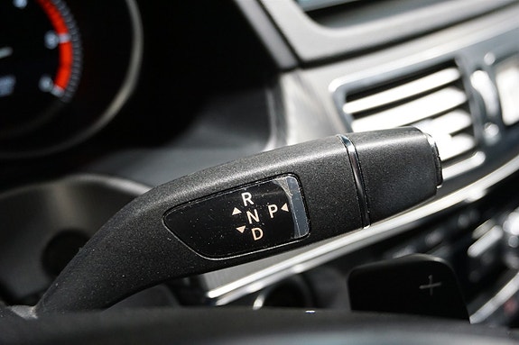 Mercedes-Benz E220 19 of 25