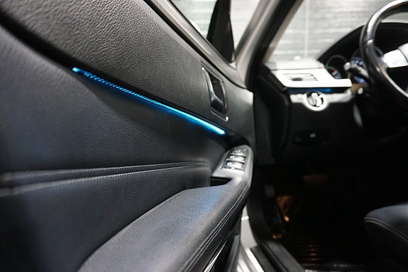 Mercedes-Benz E220 22 of 25