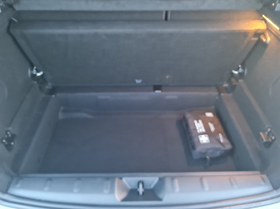 MINI Cooper 12 of 26