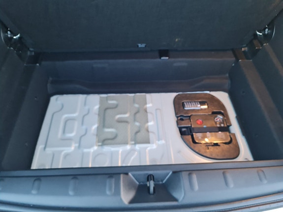 MINI Cooper 13 of 26