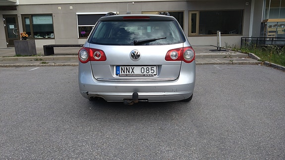 Volkswagen Passat 3 of 5