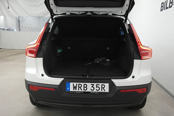 Volvo EX40 15 of 18