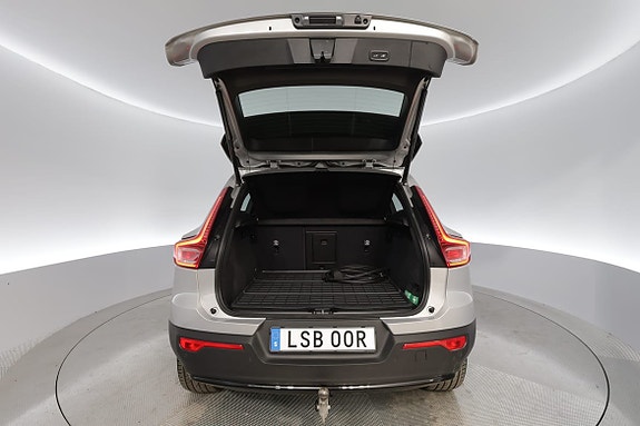 Volvo XC40 17 of 18