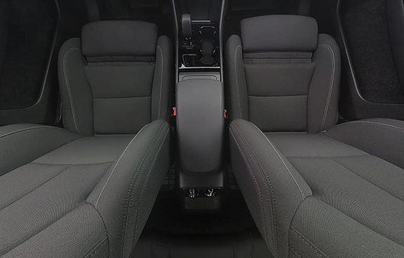Volvo XC40 9 of 18