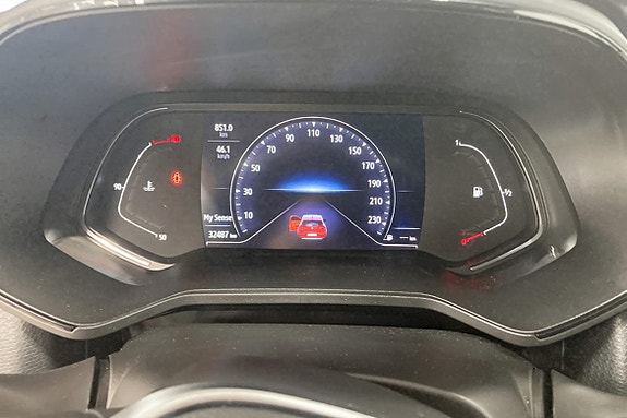 Renault Clio 8 of 10
