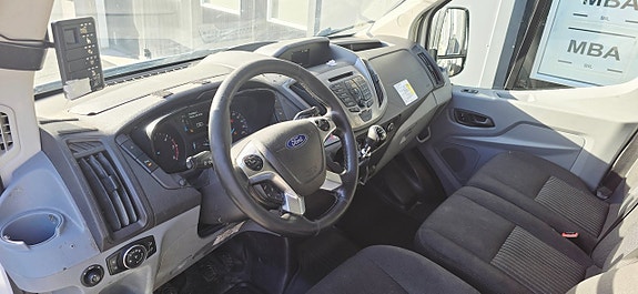 Ford Transit 9 of 14