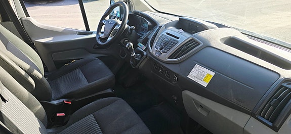 Ford Transit 12 of 14