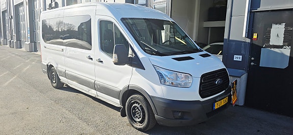 Ford Transit 3 of 5
