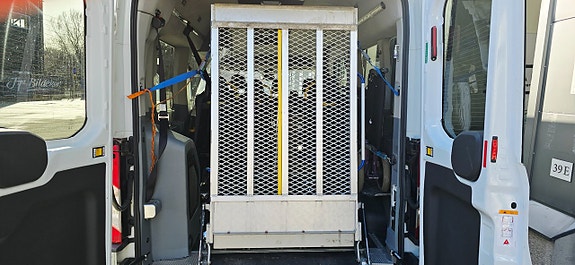 Ford Transit 14 of 14