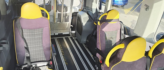 Ford Transit 13 of 14