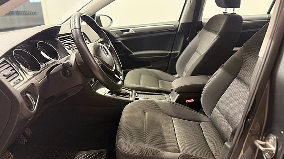 Volkswagen Golf-Serie 12 of 13