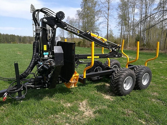 Skogsvagn Country 50S med 5,5 m Country kran