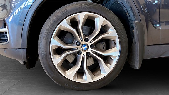 BMW X5 9 of 16