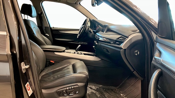 BMW X5 3 of 16