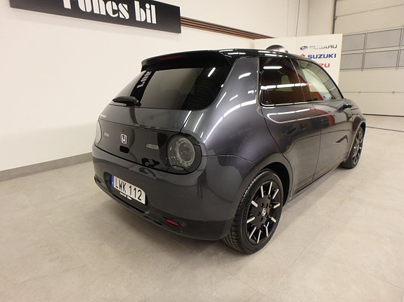 Honda e 17 of 24