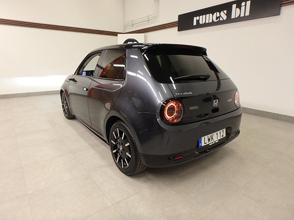 Honda e 3 of 24