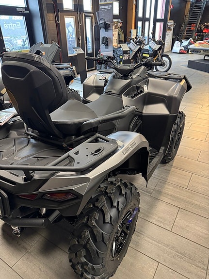 Can-Am Can-Am Outlander Max Pro Xu T Hd7 2 of 3