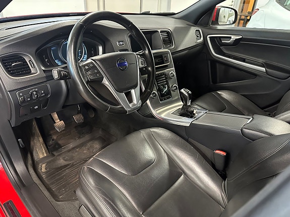 Volvo V60 9 of 16