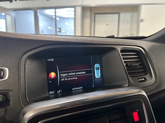 Volvo V60 15 of 16